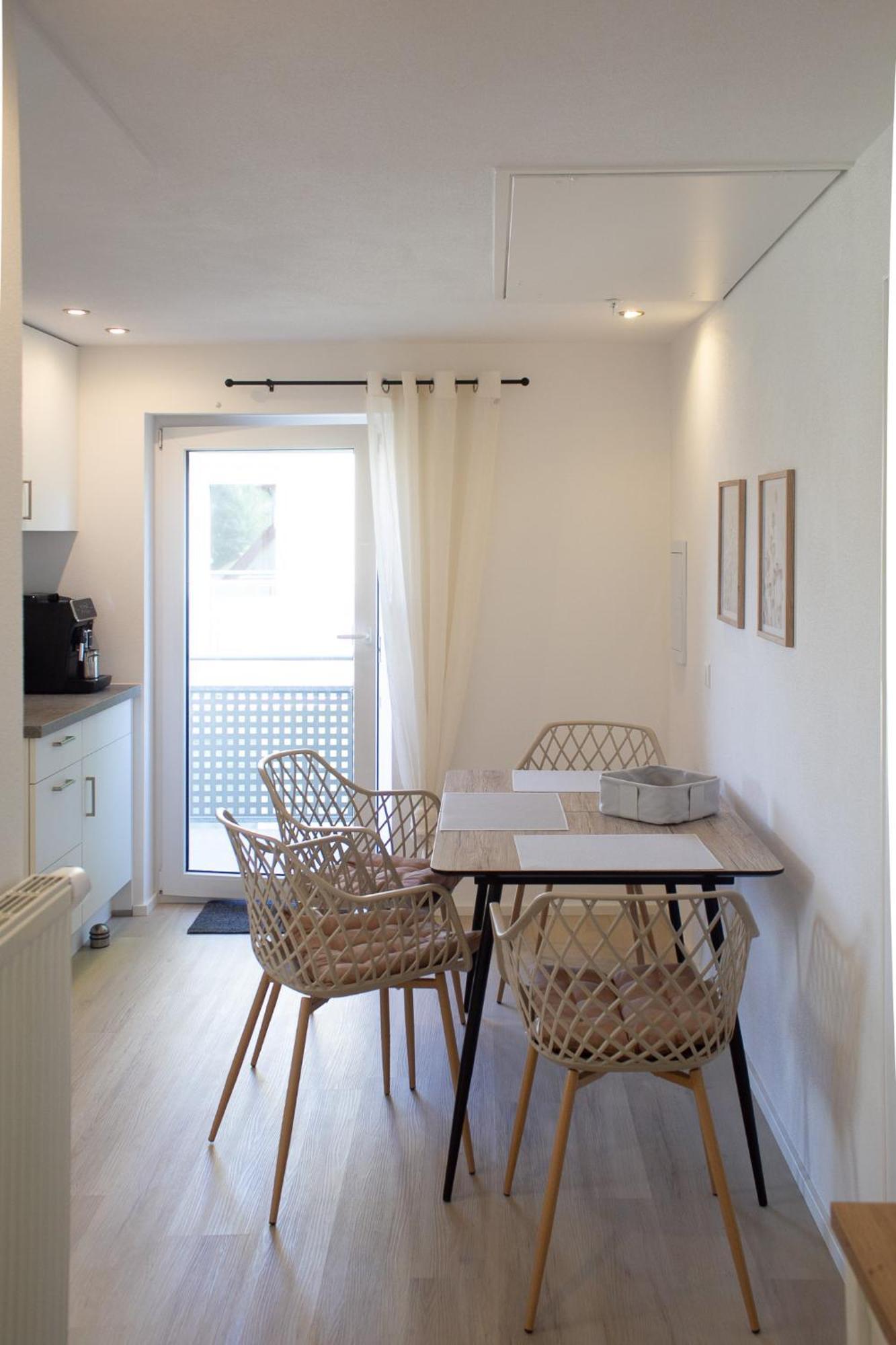 Im Luftkurort Kisslegg, Frisch Renoviert, Balkon, Boxspringbetten, Smarttv, Playstation, Kaffevollautomat, Ruhig, Familienfreundlich *